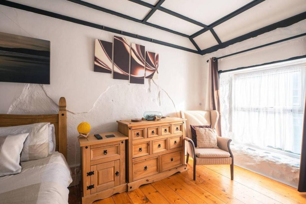 Cosy Welsh Cottage In St Davids Centre With Garden Eksteriør bilde