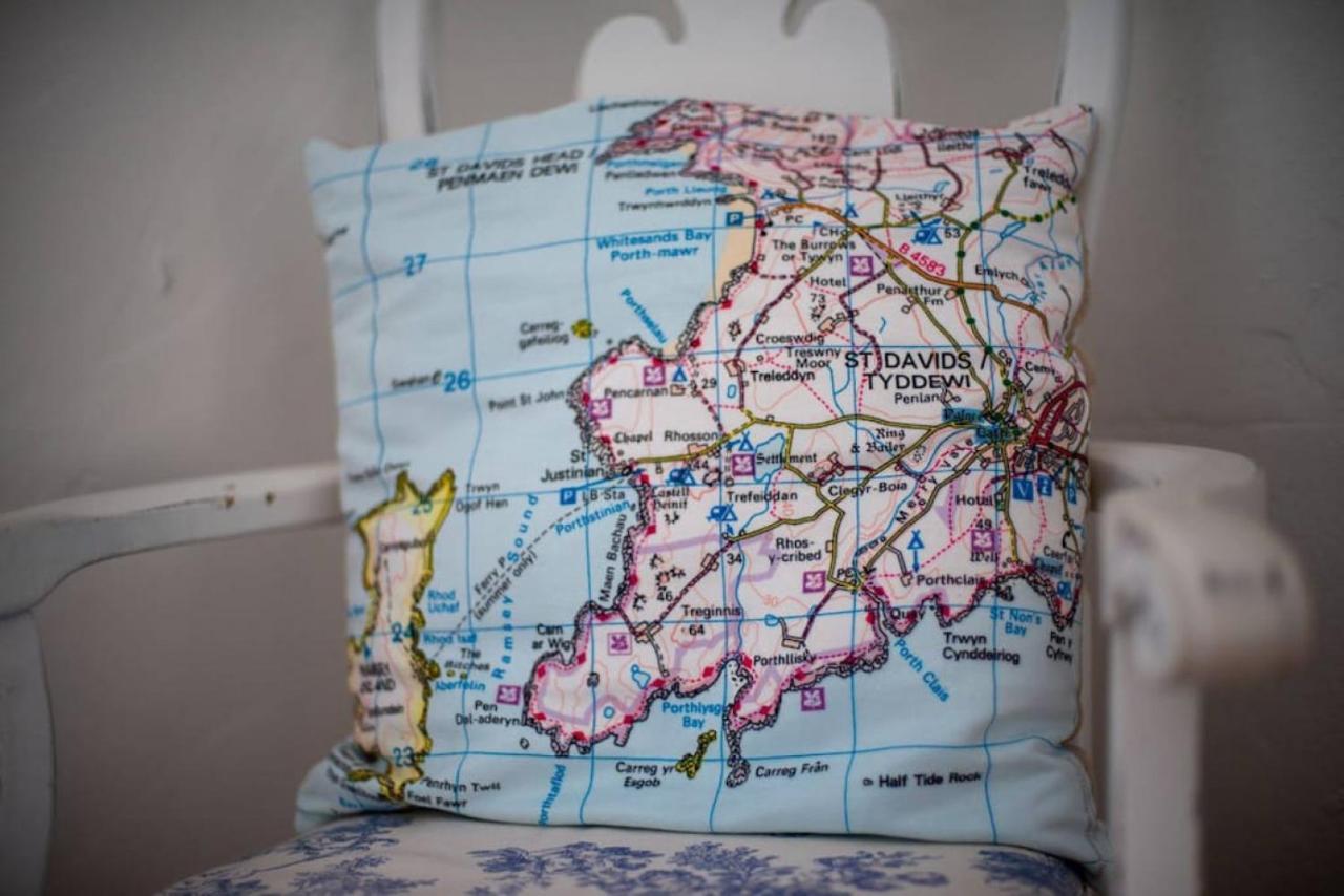 Cosy Welsh Cottage In St Davids Centre With Garden Eksteriør bilde